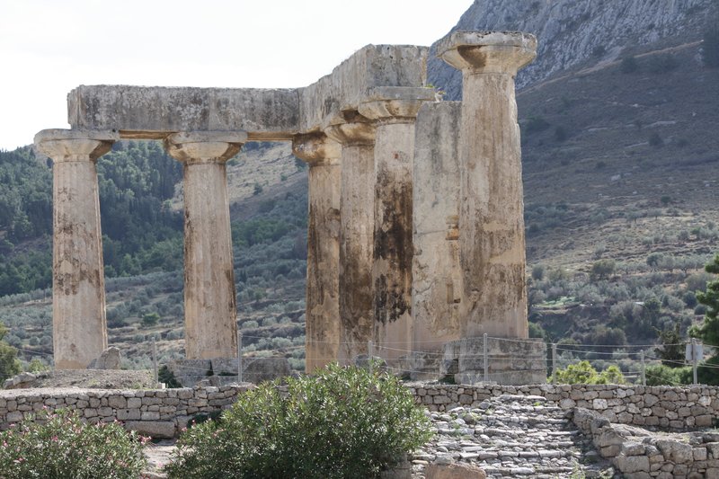 Corinthe, temple d'Apollon2