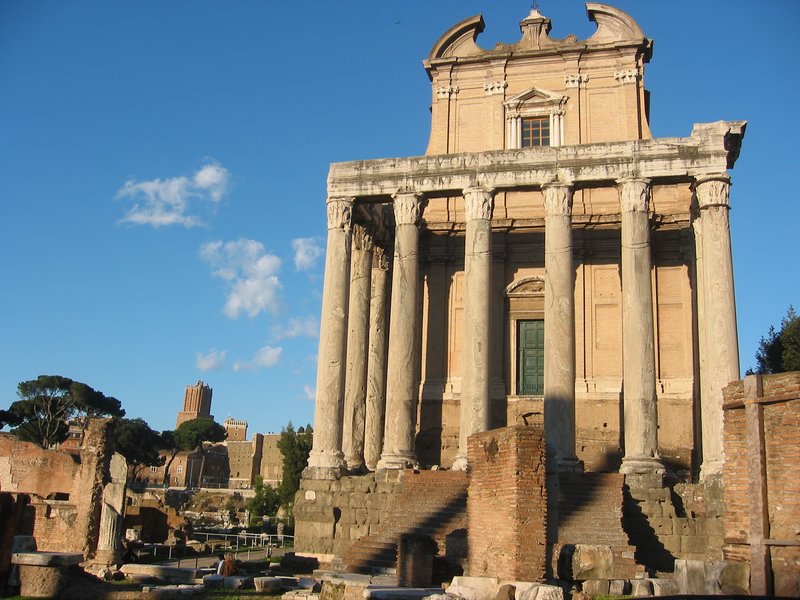 temple-dantonin-et-faustine
